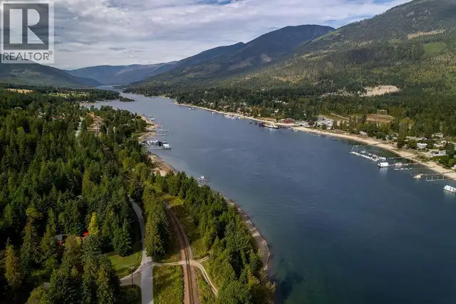 8275 East Procter Road Procter, British Columbia in Land for Sale in Nelson - Image 25