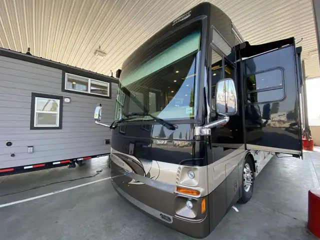 2014 Newmar Mountain Aire 4369 in RVs & Motorhomes in Abbotsford - Image 35