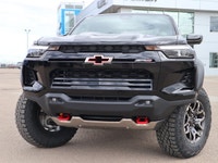 2026 Chevrolet Colorado ... Engine: Turbocharged Gas I4 2.7L/ L/100Km City: 14.8 L/100Km Hwy: 15.1 S... (image 4)