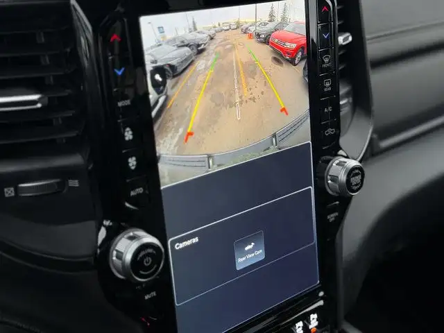 2023 Ram 1500 Sport GT Crew Cab 4WD | No Accidents | 5'7 Box in Cars & Trucks in Calgary - Image 23