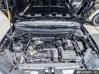 *Low kilometres, Comfortline package, 4MOTION All-Wheel Drive, heated front seats, heated steering w... (image 9)