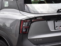 Heated Seats, Blind Spot Detection, Lane Departure Warning, Apple CarPlay, Android Auto! Make the mo... (image 7)