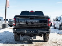 Welcome to Barrie Dodge Chrysler Jeep. DIAMOND BLACK CRYSTAL PEARLCOAT,SAFETY & CONVENIENCE GROUP -i... (image 6)