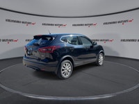 // ACCIDENT FREE!! // Meet the 2022 Nissan Qashqai S AWD, a smart compact SUV that fits daily life i... (image 7)