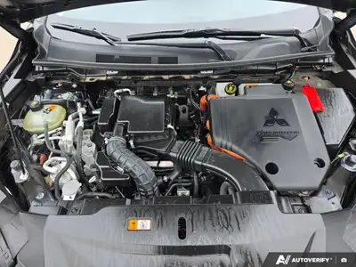 2025 Mitsubishi Outlander Plug-In Hybrid SE | NO ACCIDENTS EV, View more