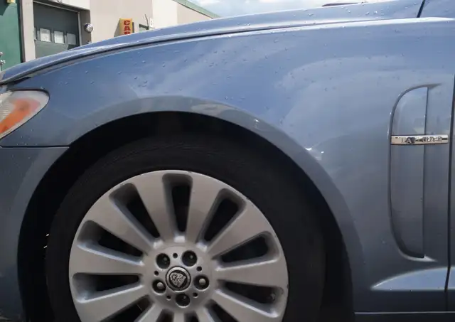 USED JAGUAR XF FRONT FENDERS - BIRKSHIRE AUTOMOBILES in Auto Body Parts in City of Toronto - Image 3