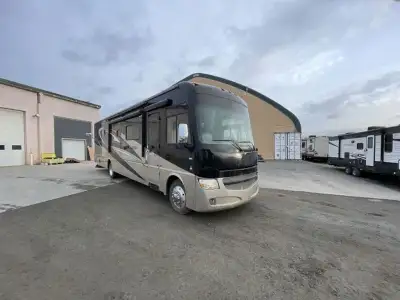 We are looking for good pre owned Rv's to buy or consign!! Adventurer Class A Coach by Winnebago w/R...
