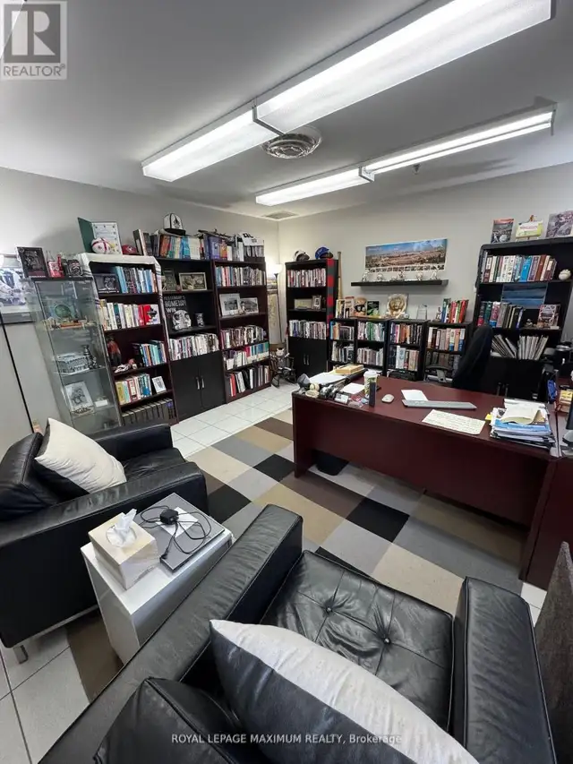 18 - 67 RODINEA ROAD Vaughan, Ontario in Commercial & Office Space for Rent in Markham / York Region - Image 16