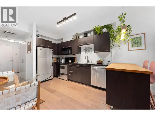 212 205 E 10TH AVENUE Vancouver, British Columbia in Condos for Sale in Vancouver - Image 9