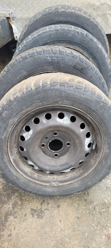 Nissan 15in rims in Tires & Rims in Thunder Bay - Image 2