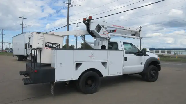 2012 Ford F-550 XL 4X4 WITH TEREX HI-RANGER LT40 BUCKET TRUCK in Heavy Trucks in Edmonton - Image 7