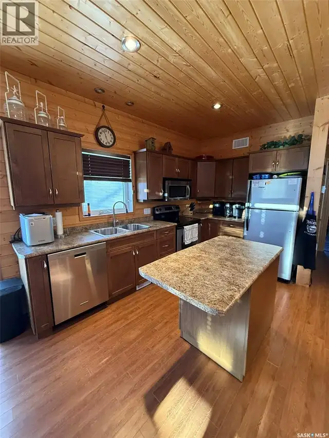 129 North Shore ROAD Chitek Lake, Saskatchewan in Houses for Sale in Prince Albert - Image 5