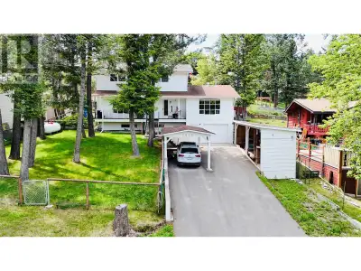 This charming home offers incredible potential in one of Invermere’s most desirable locations. Nestl...