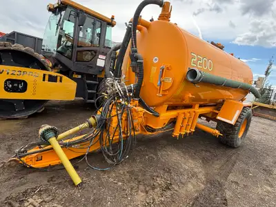 2019 Water Tanker - Major 2200 Gallon Tank - 2200 Gallon Tank - Canon/Sprayer - Single Axle For Rent...