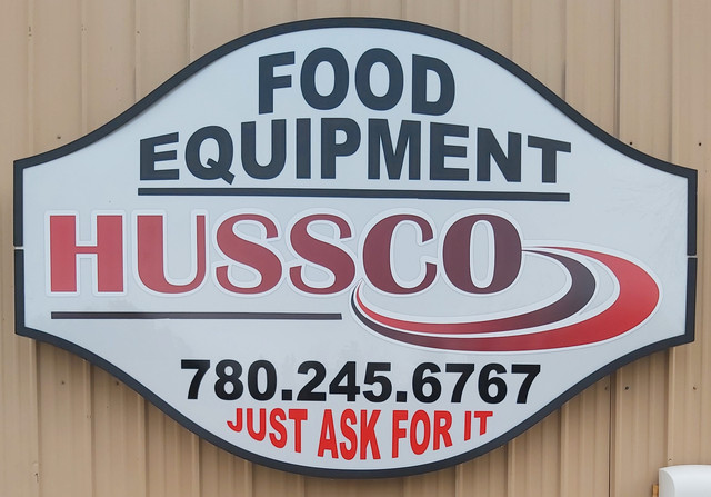 HUSSCO EDMONTON USED Refrigerated Grocery Deli Display Cases in Industrial Kitchen Supplies in Edmonton - Image 3