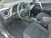 XLE Trim All Wheel Drive Sunroof Back Up Camera Heated Seats Heated Steering Wheel Power Liftgate Bl... (image 8)