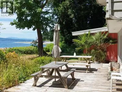 Tucked into one of the most scenic coastal pockets of Powell River. Private 2.87 acre waterfront pro...