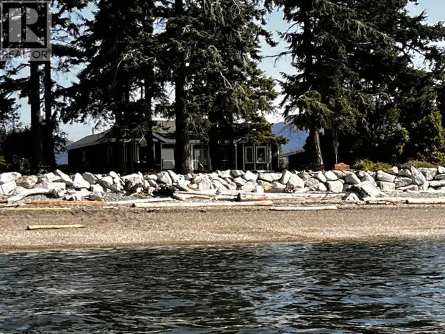 5791 WINDWARD LANE Sechelt, British Columbia in Houses for Sale in Sunshine Coast - Image 35