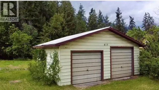611 Slocan Street Slocan, British Columbia in Land for Sale in Nelson - Image 8