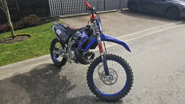 2024 YAMAHA YZ250 2 STROKE-CUSTOM WRAP! in Dirt Bikes & Motocross in Edmonton - Image 5