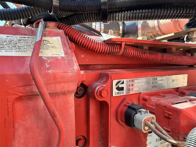 2004 KENWORTH T800 in Heavy Trucks in Ottawa - Image 24