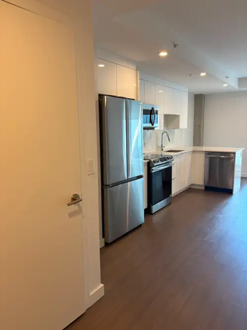 Boutique style property located in the North end of Halifax, close to bus routes, military base. Dog...