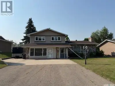 Charming & spacious family home in prime Kamsack location! Welcome to your next chapter in this fant...