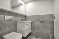 Renovated Akelius studio apartment for rent. Located near Sherbrooke and Peel in the Downtown - McGi... (image 4)