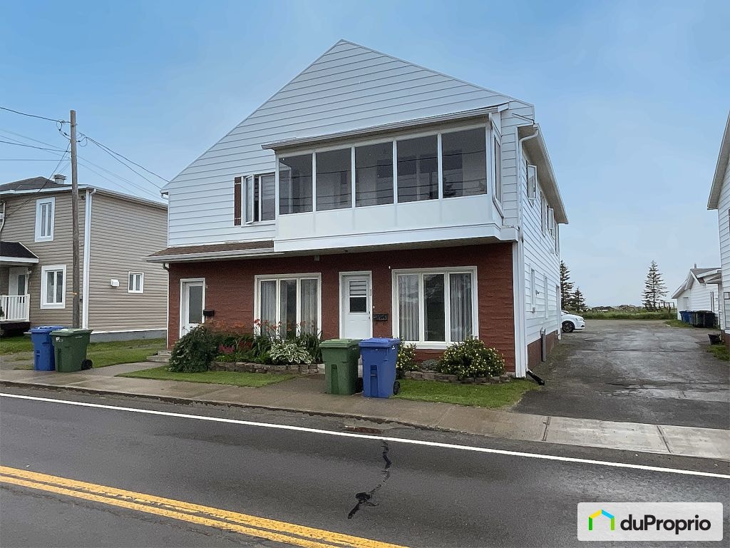 $349,000 - Duplex for sale in Ste-Luce (Luceville) — photo 1