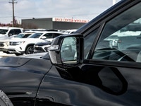 Power Liftgate | 18 Gloss Black Wheels | Remote Start | Heated Seats | Tow Package | One Owner | Acc... (image 6)