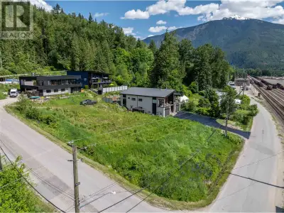 Third of an acre prime building lot just steps from Revelstoke's downtown core! Currently zoned for...