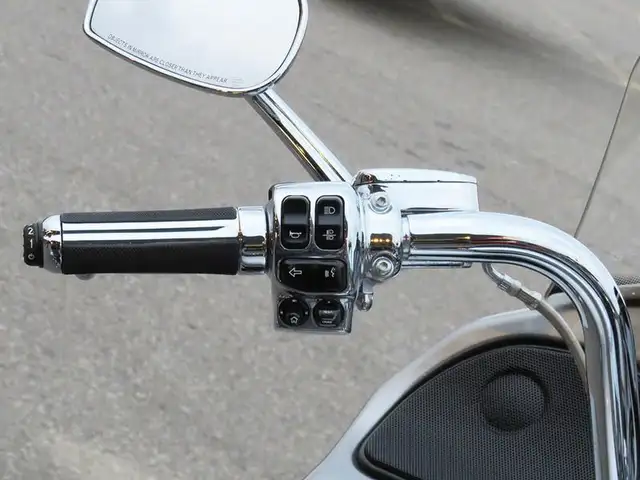 2016 Harley-Davidson FLTRUSE - CVO Road Glide Ultra in Sport Touring in Cambridge - Image 13