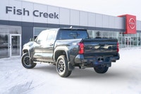 Conquer the job site, escape to the mountains, or effortlessly manage city driving in this exception... (image 3)