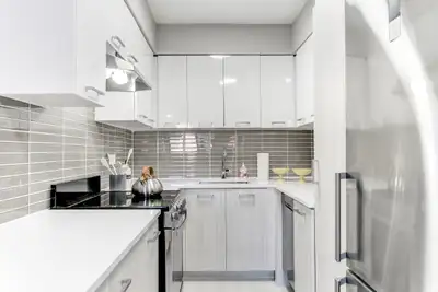 LIMITED TIME OFFER - One Month FREE RENT for Immediate move-in Pour les emménagements immédiats, pro...