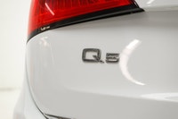 Pride of ownership is evident in this obviously well cared for 2016 Audi Q5 with Quattro All-Wheel D... (image 7)