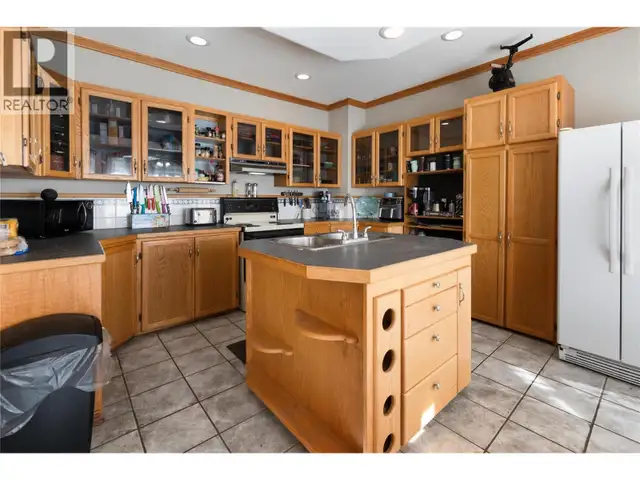 7630 97A Highway Mara, British Columbia in Land for Sale in Kamloops - Image 5
