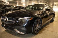 This Mercedes-Benz C300W4 has a dependable Intercooled Turbo Gas/Electric I-4 2.0 L/122 engine power... (image 3)