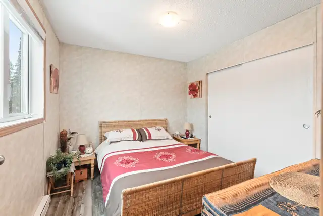 12.55 Acres in Grizzly Valley w Realtor® Tamara Cromarty in Houses for Sale in Whitehorse - Image 22