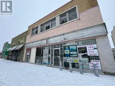 Great opportunity at this super busy location. There are lots of traffic on Centre Street and future...