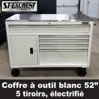 Coffre à outils 52" blanc, électrifié, "St-Laurent Cabinets"