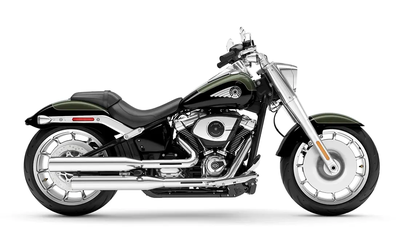 Wide tires front and back. Classic Lakester cast aluminum wheels. The iconic steamroller stance, bac...