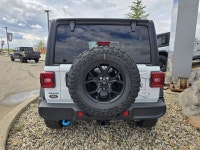 Engine: 4 Cylinder Engine 2.0L L/100Km City: 11.6 L/100Km Hwy: 11.9 Safety Equipment ABS And Driveli... (image 4)