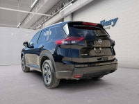 Intelligent All-Wheel Drive | Idle Stop/Start System | Power Panoramic Moonroof | Xtronic CVT | Heat... (image 3)