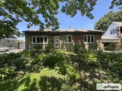 Charmante maison à vendre emplacement idéal à proximité de la rivière Richelieu. Découvrez cette cha...