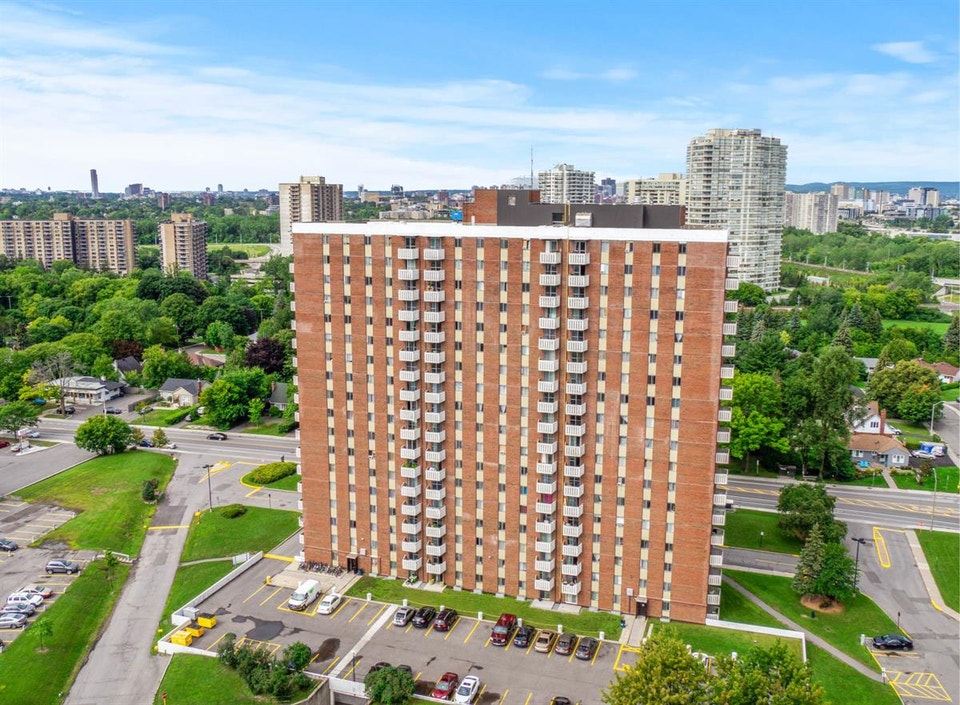 2 Bedroom Apartment from $1799 + Hydro 2