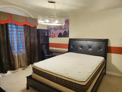 ROOM FOR RENT IN OTTAWA - ORLEANS. Comes with a Queen size bed, night table, Office desk, chair, Mic...