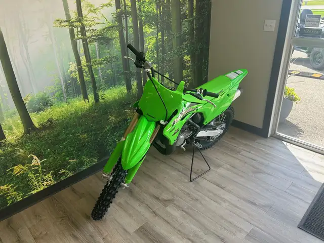2025 Kawasaki KX™ 112 in Dirt Bikes & Motocross in Medicine Hat - Image 3