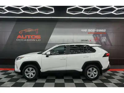 TOYOTA RAV4 LE AWD 2021 ÉDITION LE AWD 2.5 LITRES AWD TRACTION INTÉGRALE ** BAS KILOMÉTRAGE ** 1 SEU...