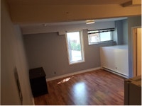 Welcome to 28 Gilmour Street! 1 &2 Bedroom Apartment Available Now. This bright, quiet one-bedroom a... (image 3)