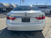 This 2013 Lexus ES 350 Technology package fuly loaded features a lower, progressive profile and clea... (image 2)